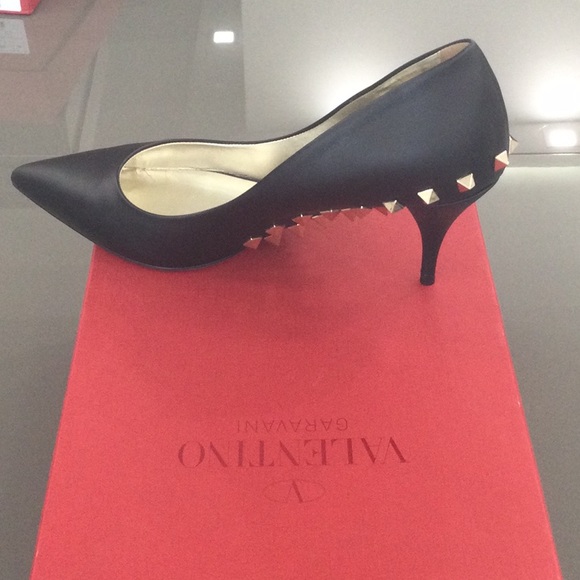 VALENTINO NEW SIZE 39.5 - Picture 2 of 8